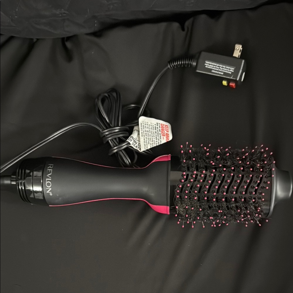 Revlon Black and Pink Drying Brush